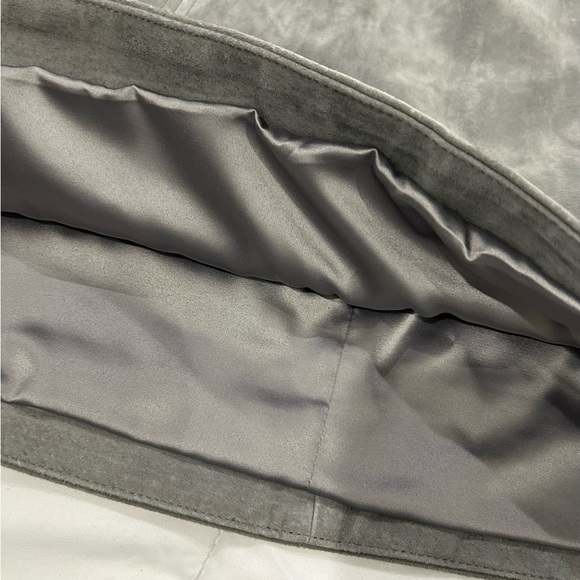 ⬇️PRICE DROP ⬇️ 
BLANKNYC • Grey Suede Mini Skirt • size 29 - Picture 5 of 8